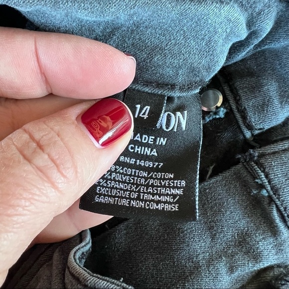 Hudson Flap Pocket Skinny Stretch Jeggings Jeans Youth Sz 14 Distressed Gray GUC - Picture 7 of 8